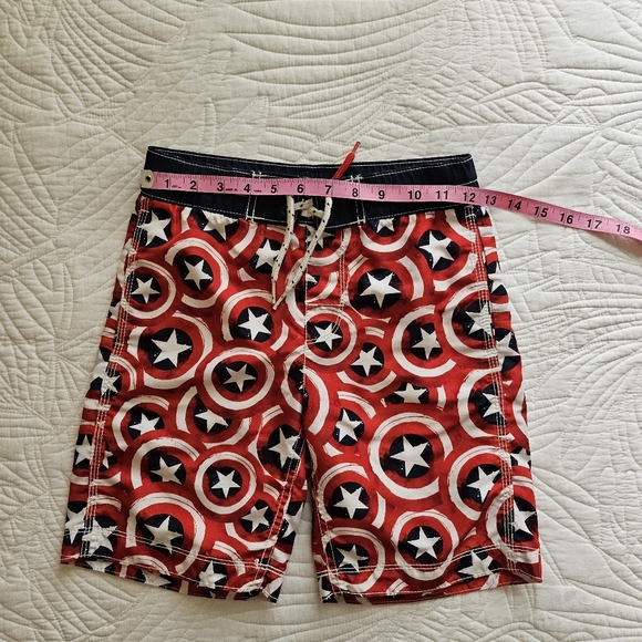 Gap Kids Marvel Captain America Swim Trunks/Board Shorts - Picture 6 of 6
